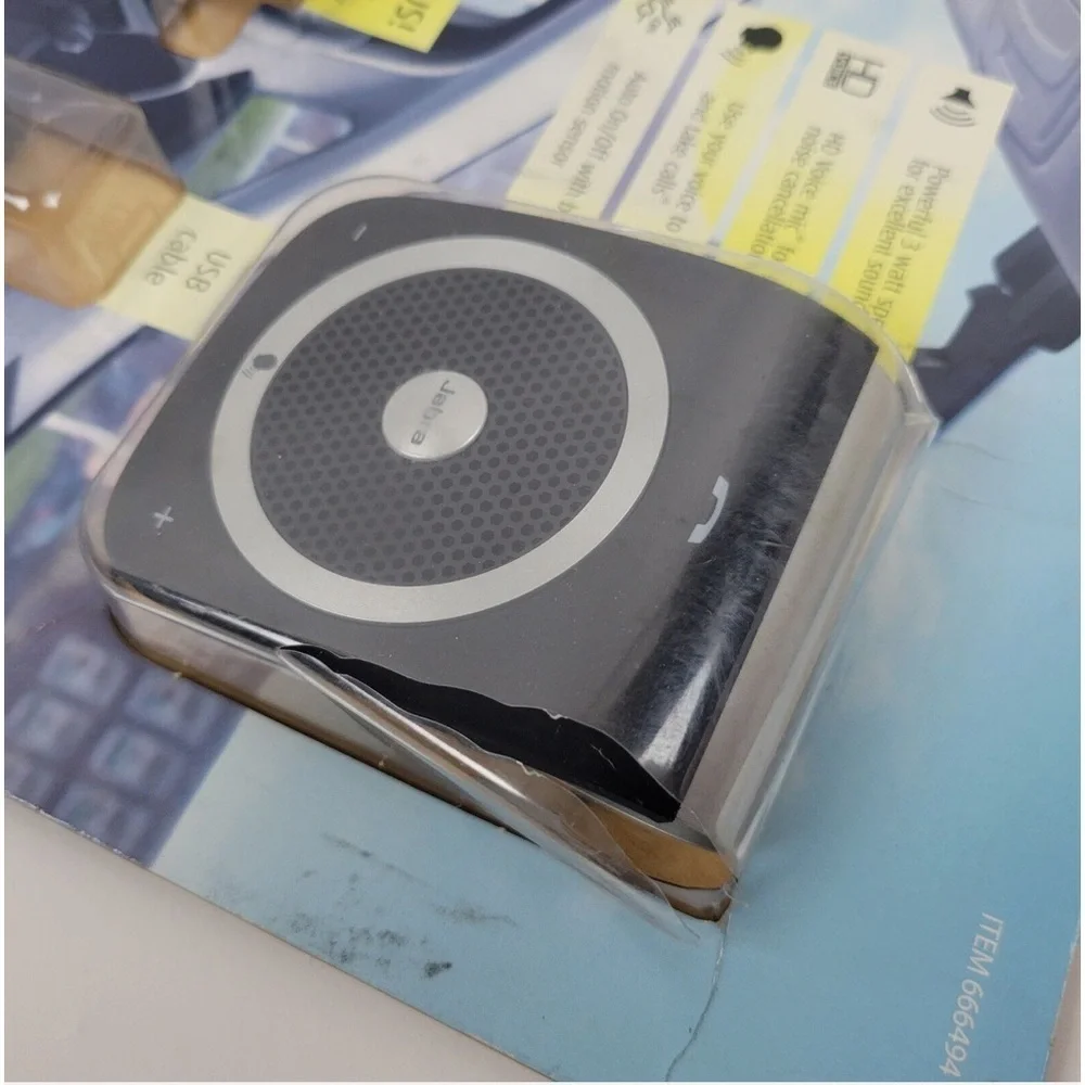 NWT JAFRA Tour Bluetooth In- Car Speaker Phone + Charger